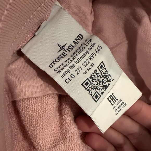 Stone Island Compass Badge Shorts - Picture 6 of 6